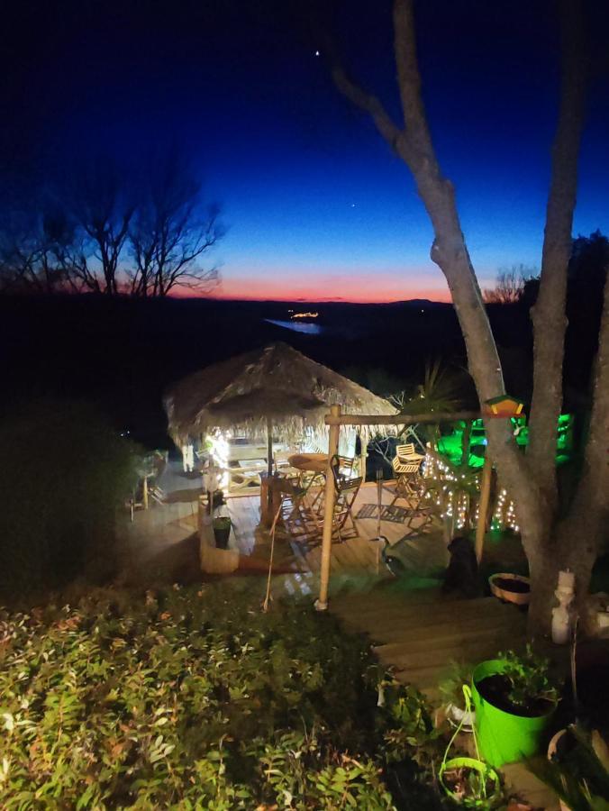 La Lyalis Bed & Breakfast Aiguines Eksteriør bilde